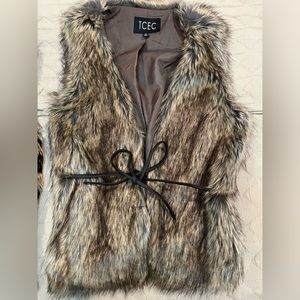 Faux Fur TCEC Vest size Medium EXCELLENT condition